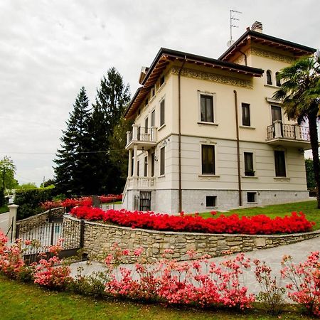 Villa Chiara B&B Biandronno Exteriör bild