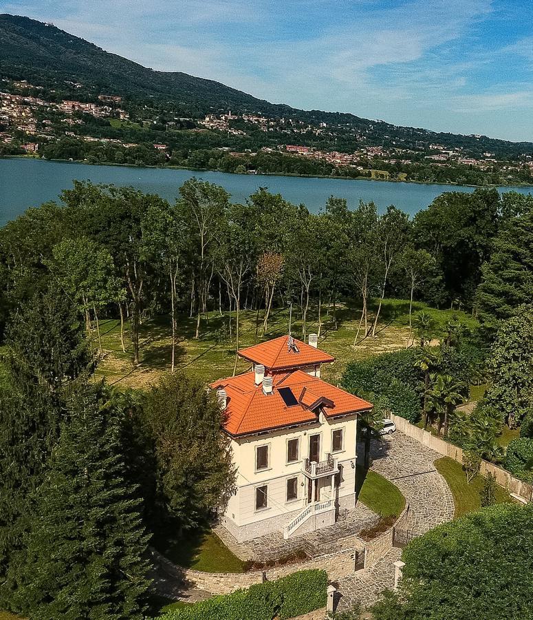 Villa Chiara B&B Biandronno Exteriör bild